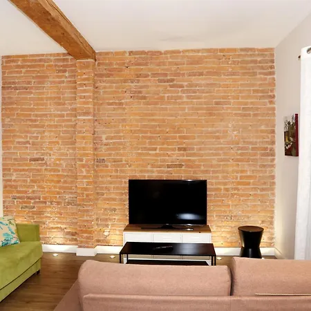 Magnifico Piso Frente Al Casco Viejo De * 毕尔巴鄂