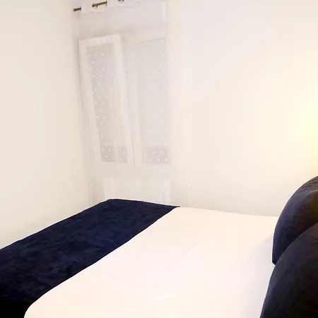 Magnifico Piso Frente Al Casco Viejo De *